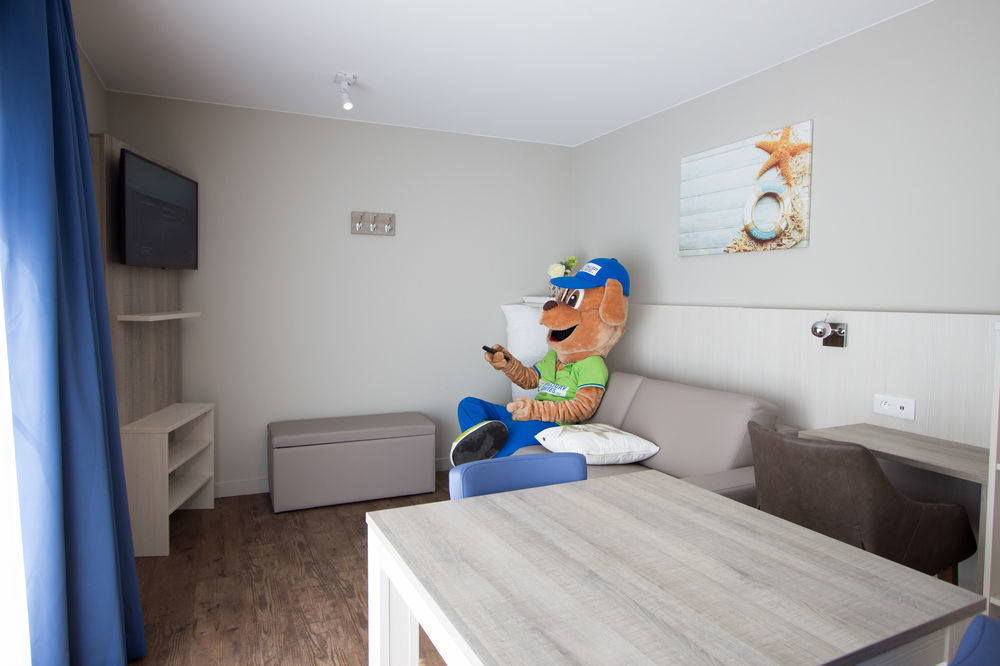 Holiday Suites De Haan Luaran gambar