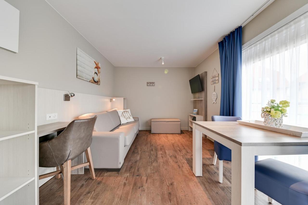 Holiday Suites De Haan Luaran gambar